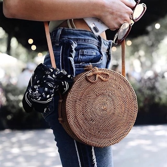 Handbags - 🆕Charlee Round Rattan Straw Crossbody Handbag